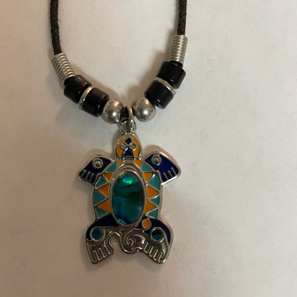Set of two matching style necklaces - Turtle & Bear - Picture 6 of 6
